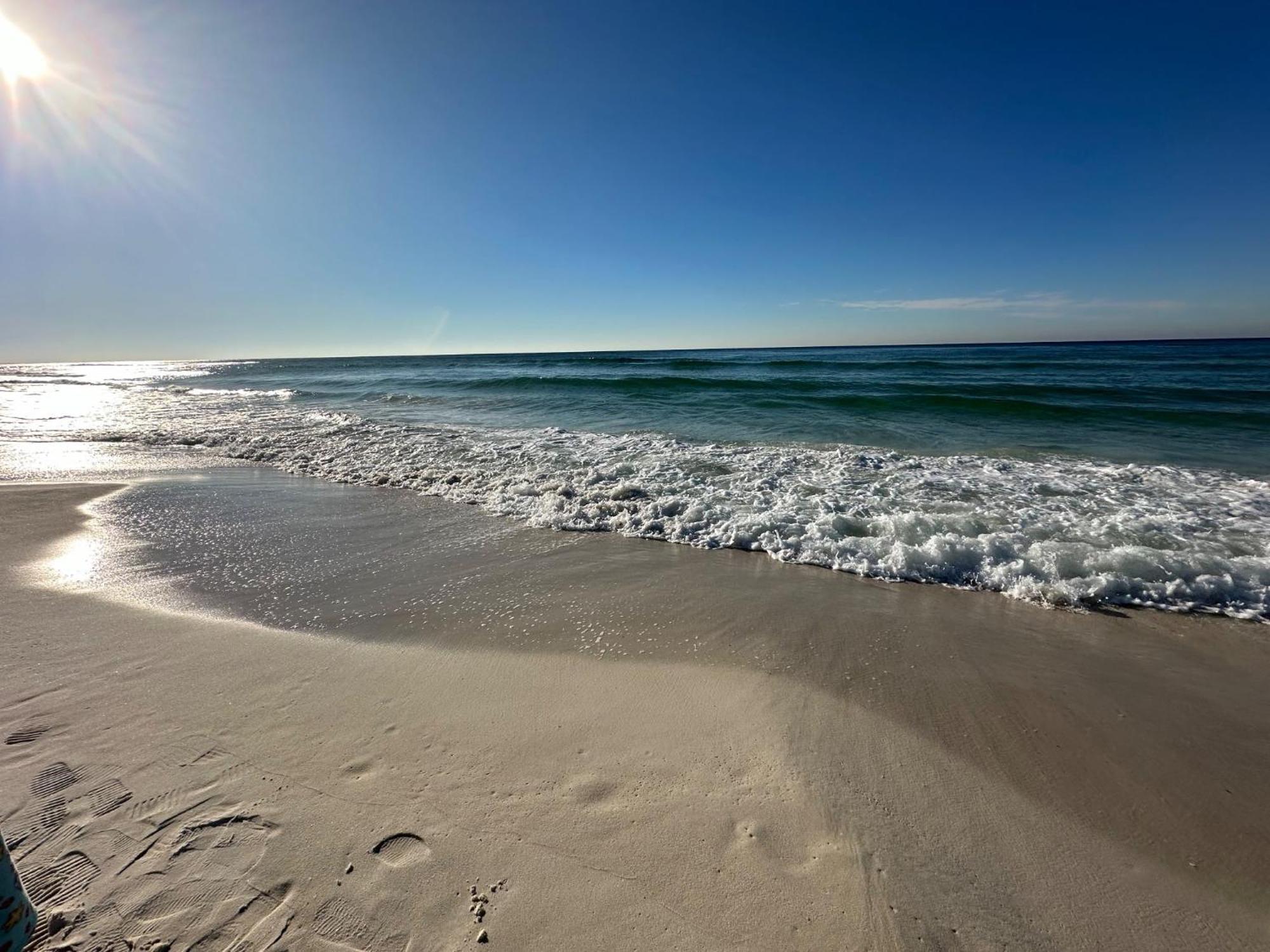Keep It Beachy At Laketown Wharf #611 By Nautical Vacation Holiday home *